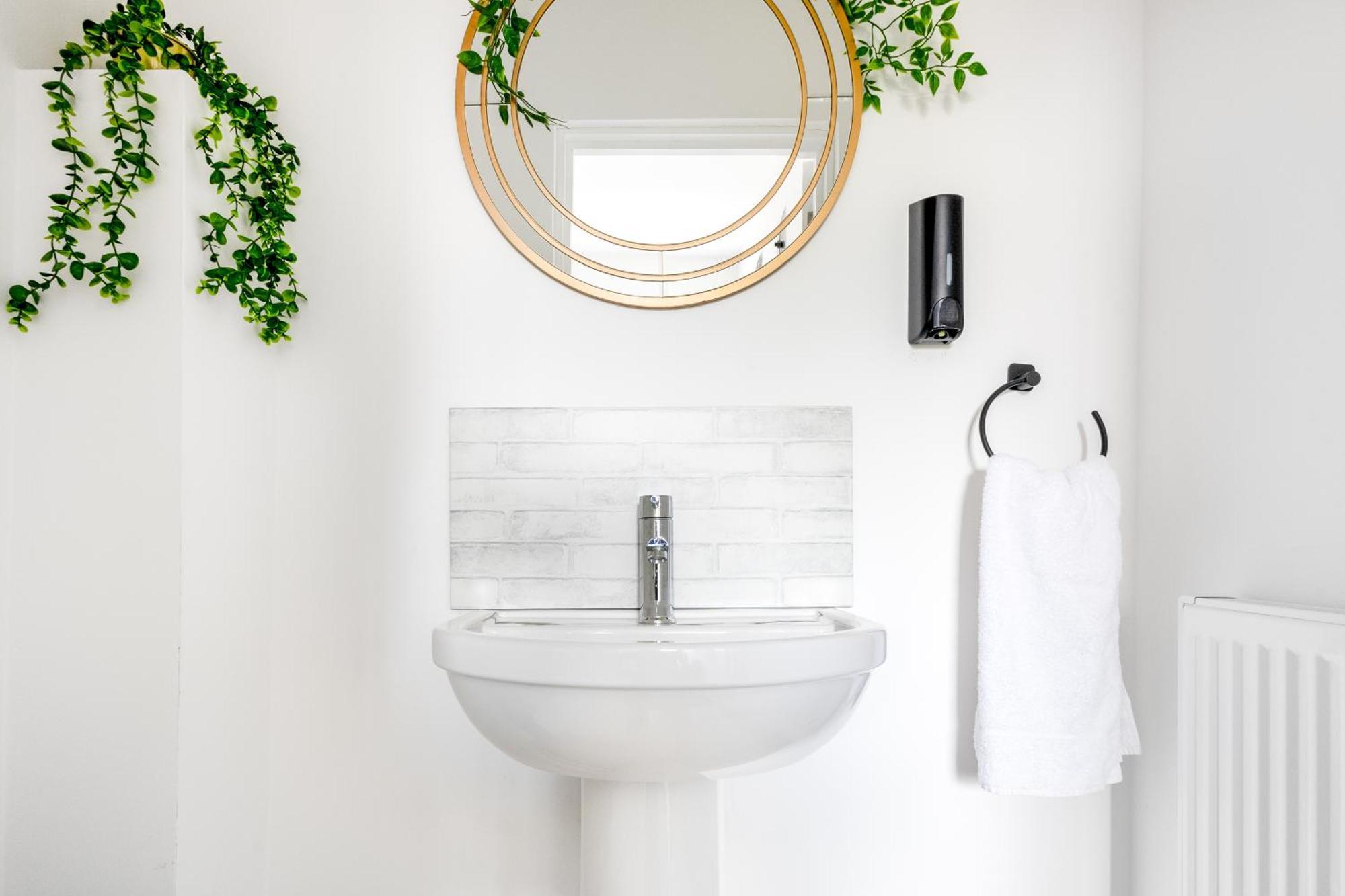 Boutique Family Apartment In Jewellery Quarter For 6 เบอร์มิงแฮม ภายนอก รูปภาพ