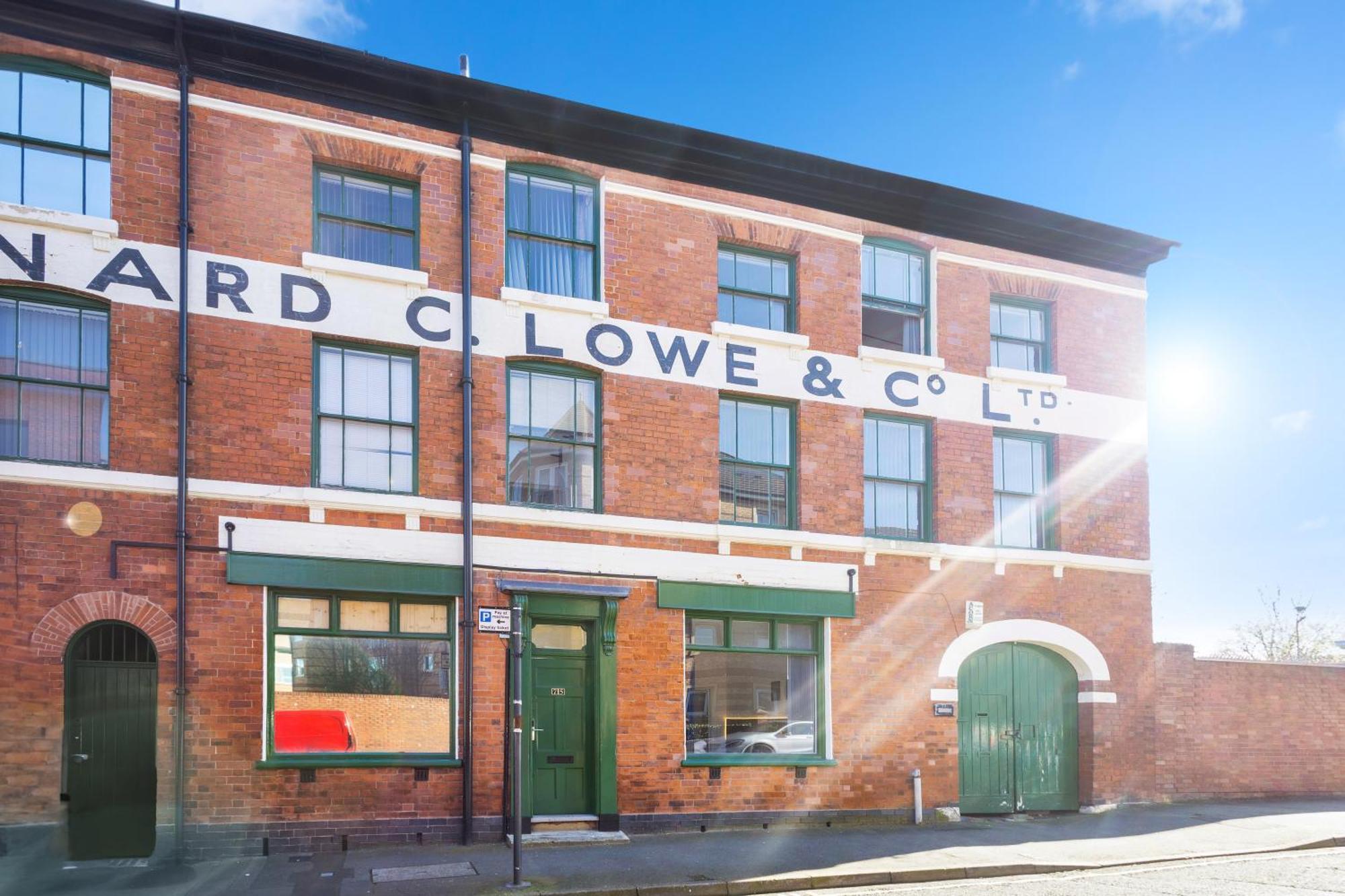 Boutique Family Apartment In Jewellery Quarter For 6 เบอร์มิงแฮม ภายนอก รูปภาพ